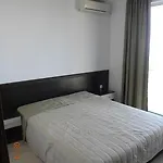 Apartcomplex New Tawn Apartment Obzor
