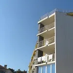 Apartcomplex New Tawn Apartment *