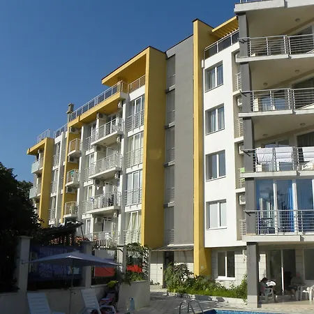 Apartcomplex New Tawn Apartment